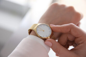 Mesh- oder Gliederarmband? Welches Armband passt zur goldenen Uhr